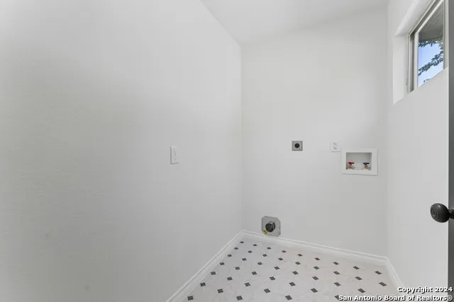 611 KIRK PL San Antonio, TX 78225