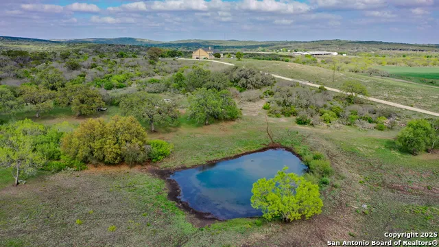 208 Private Road 378 Rio Medina, TX 78066