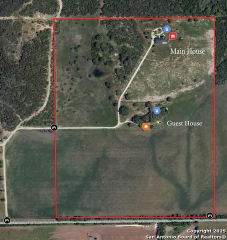 208 Private Road 378 Rio Medina, TX 78066
