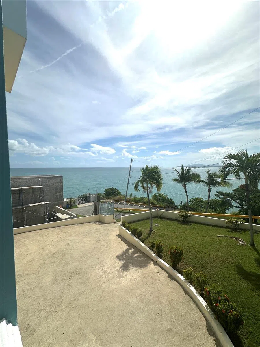 38 FLOR MARINA MAR CARIBE Naguabo, PR 00718