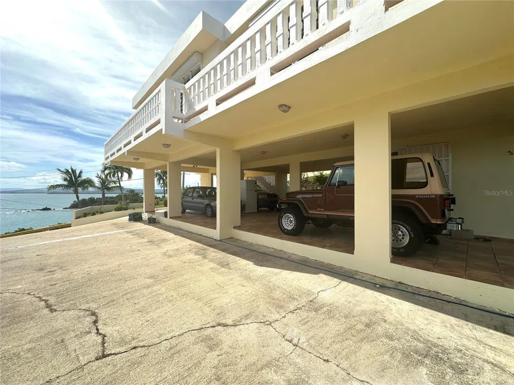 38 FLOR MARINA MAR CARIBE Naguabo, PR 00718