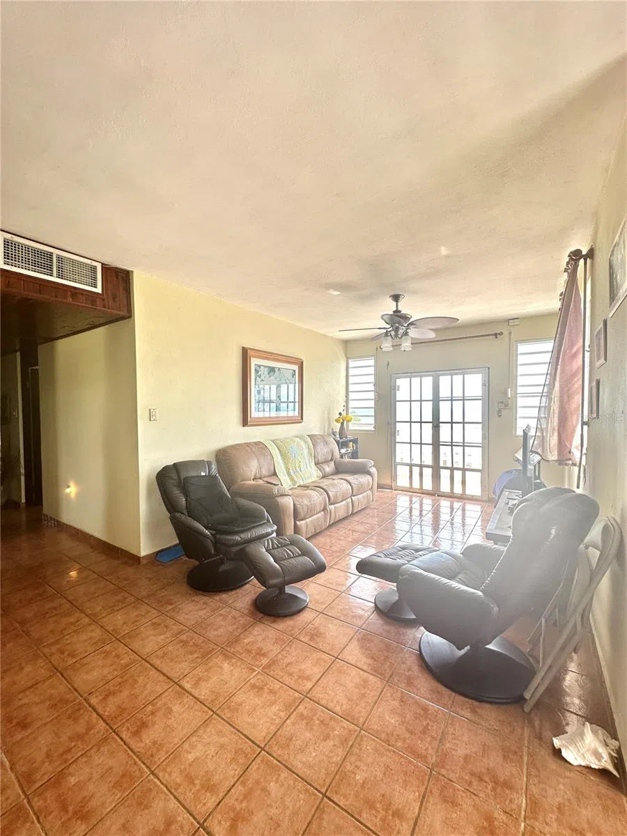 38 FLOR MARINA MAR CARIBE Naguabo, PR 00718