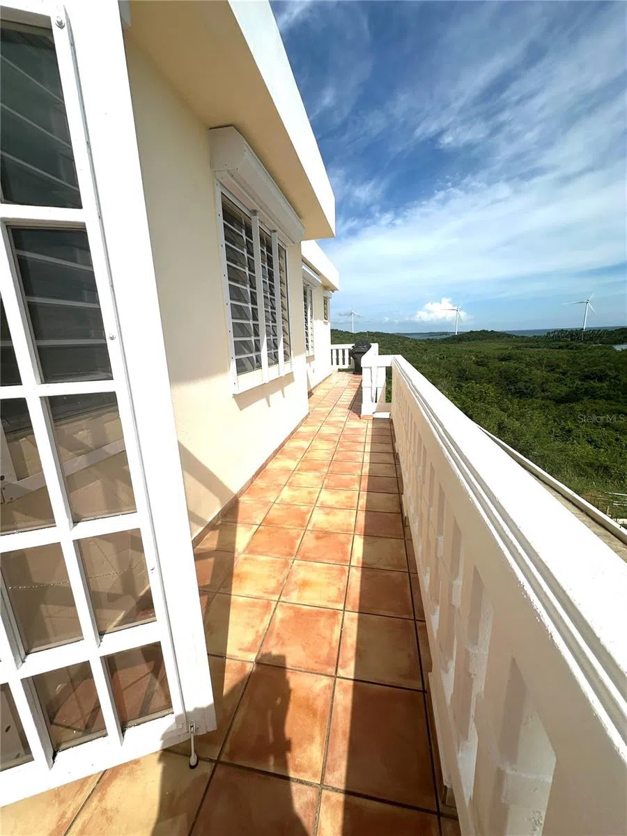 38 FLOR MARINA MAR CARIBE Naguabo, PR 00718