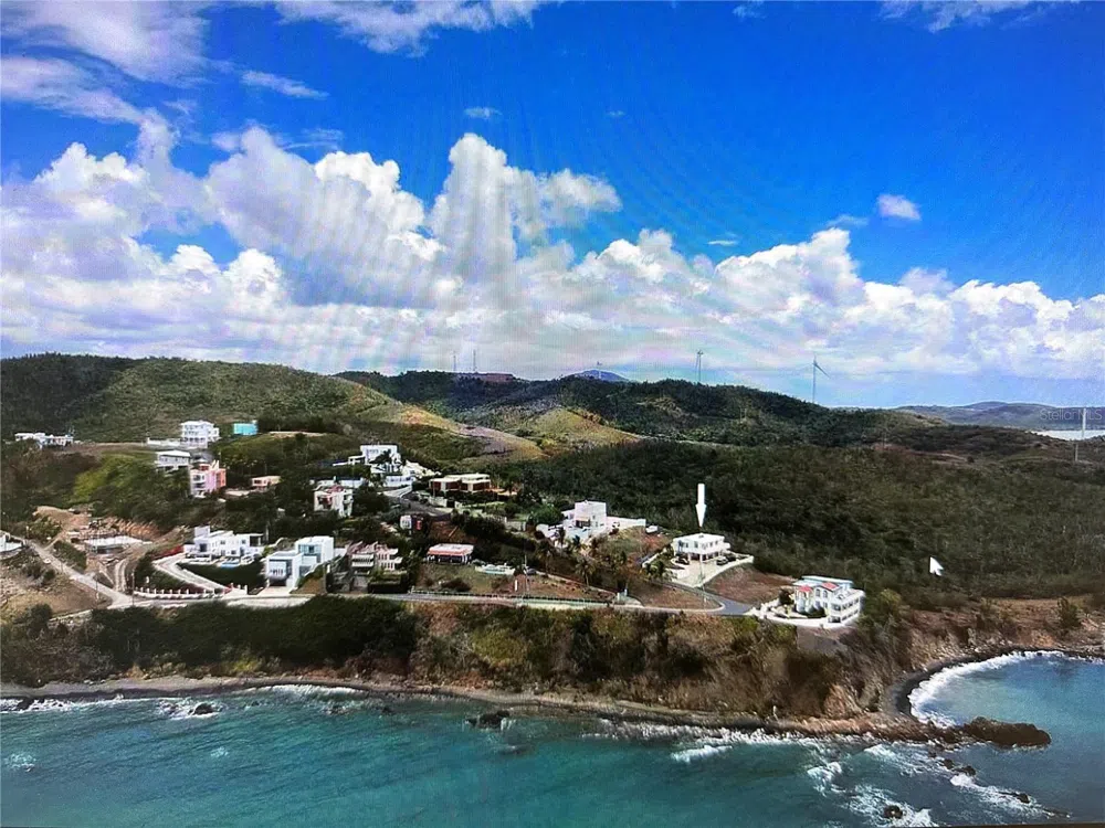 38 FLOR MARINA MAR CARIBE Naguabo, PR 00718