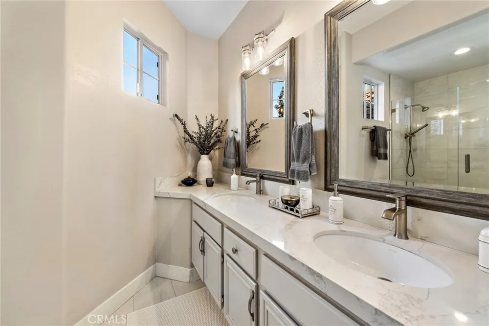 2004 Via Solona San Clemente, CA 92673