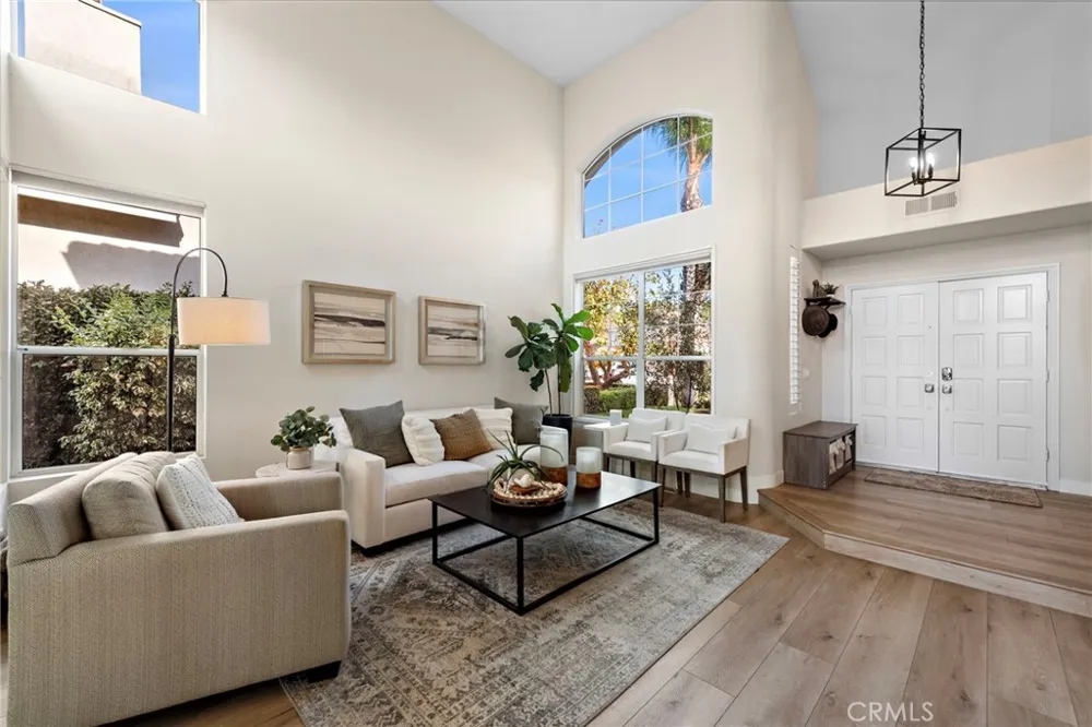 2004 Via Solona San Clemente, CA 92673