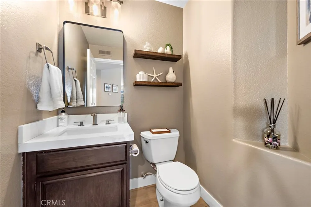 2004 Via Solona San Clemente, CA 92673