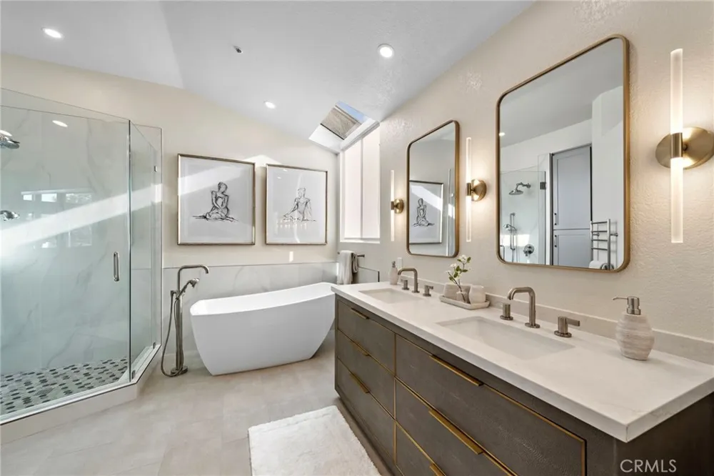2004 Via Solona San Clemente, CA 92673