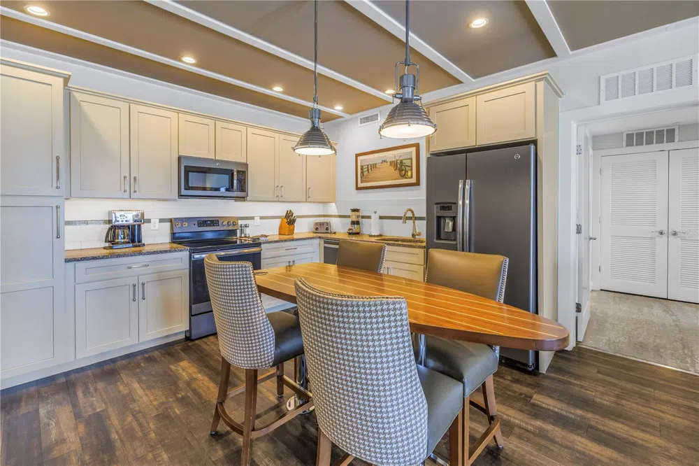 5325 MARINA DRIVE #128 Bradenton Beach, FL 34217