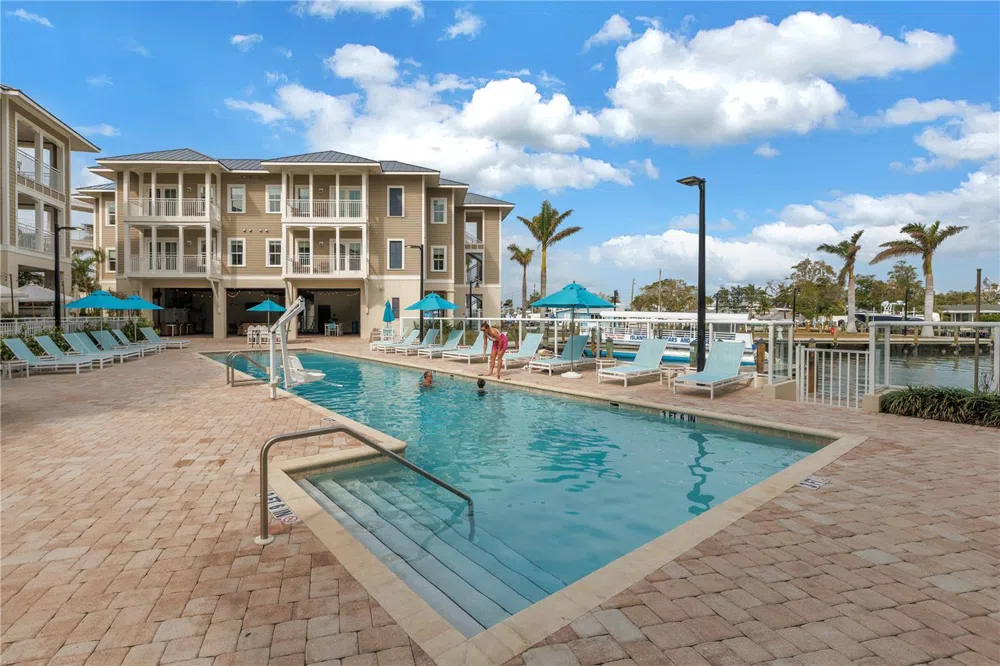 5325 MARINA DRIVE #128 Bradenton Beach, FL 34217
