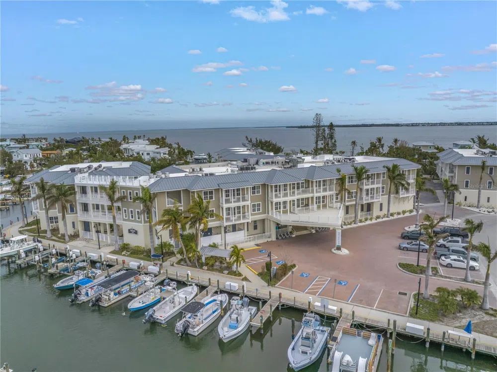 5325 MARINA DRIVE #128 Bradenton Beach, FL 34217