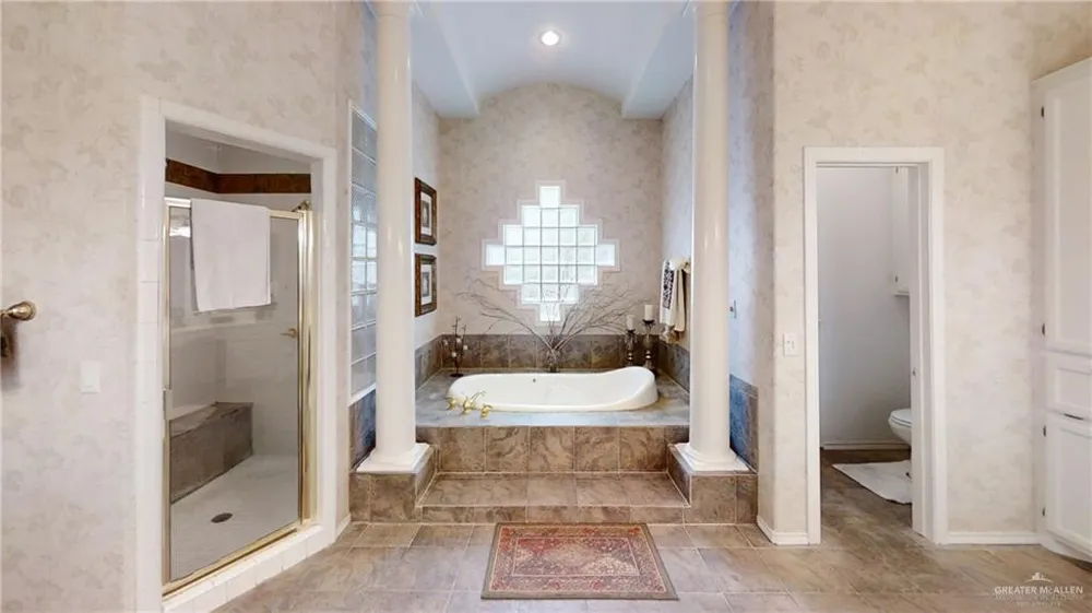 2404 Durango Drive Mission, TX 78573