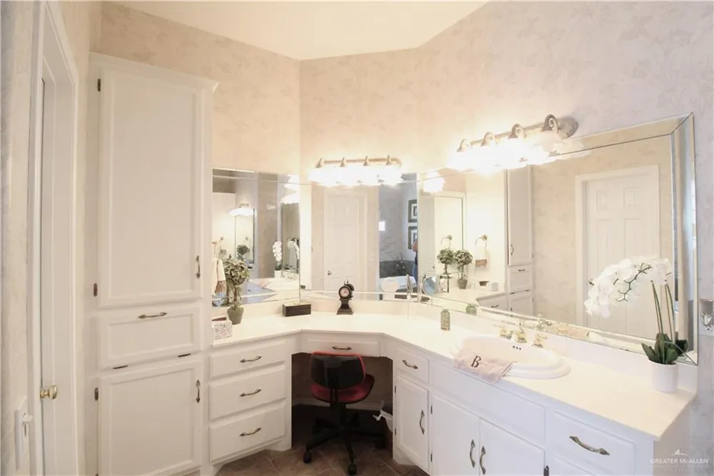 2404 Durango Drive Mission, TX 78573