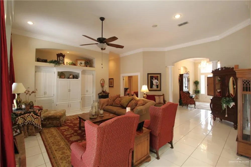 2404 Durango Drive Mission, TX 78573