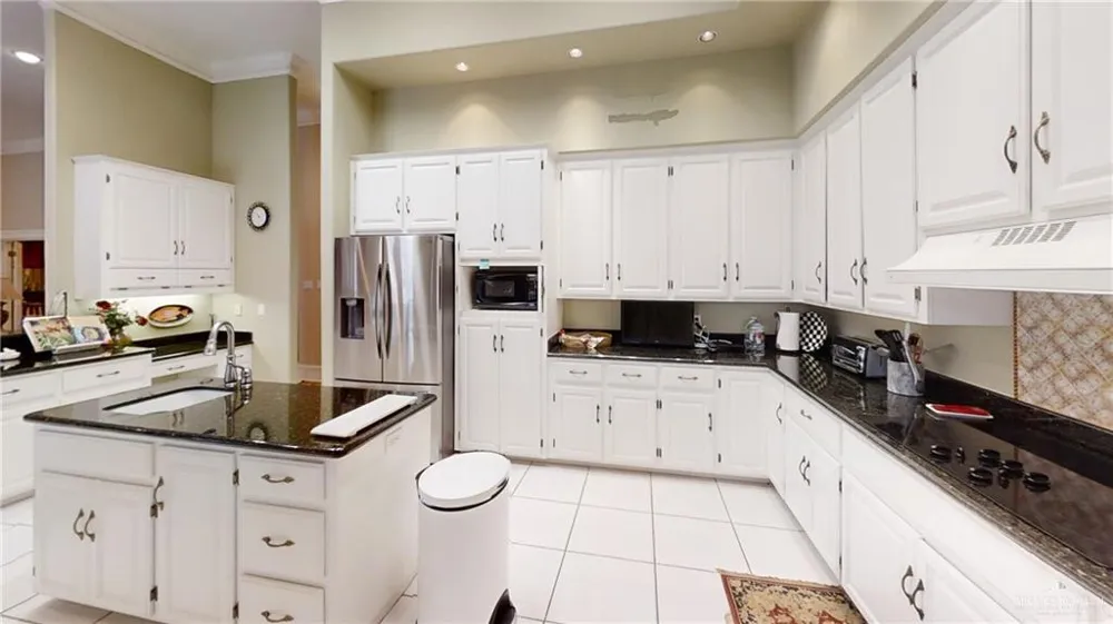 2404 Durango Drive Mission, TX 78573