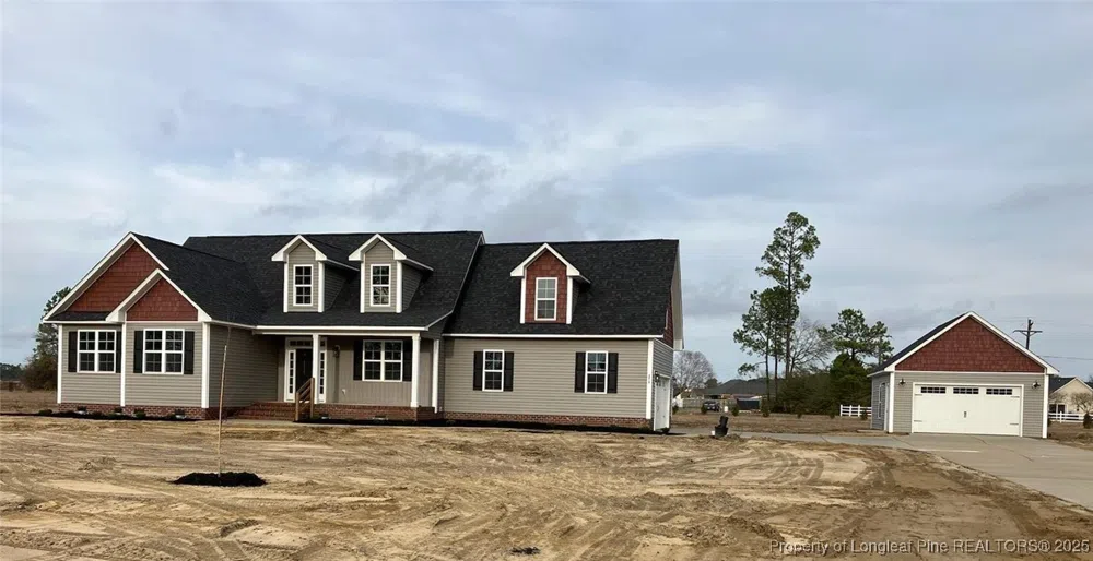 3018 Dinwiddle Drive Wade, NC 28395