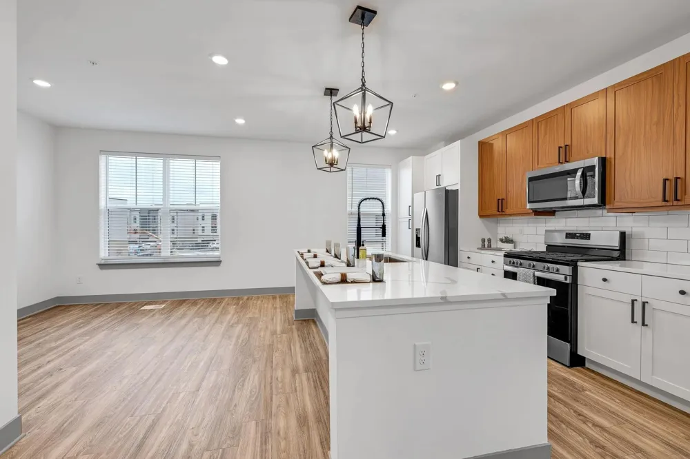 8871 Meridian Trail Woodbury, MN 55125