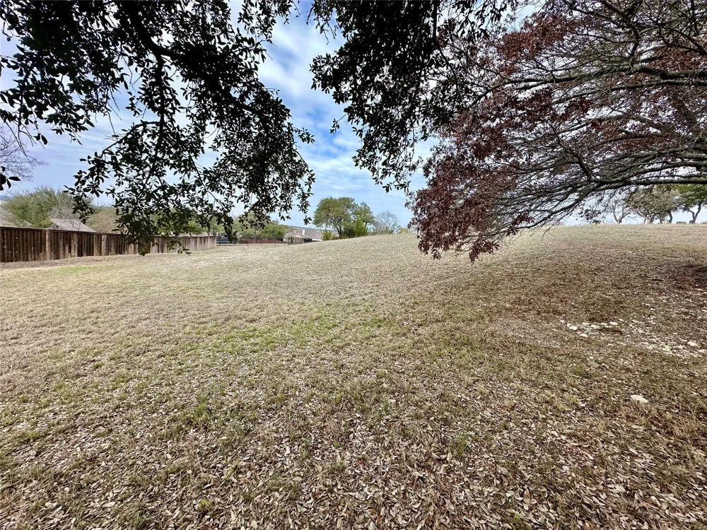 24 Andy's Point Burnet, TX 78611