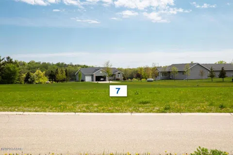 504 Lot#7 6th Street E