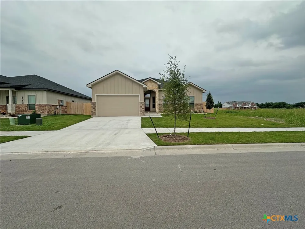 4521 Agave Trail Temple, TX 76502