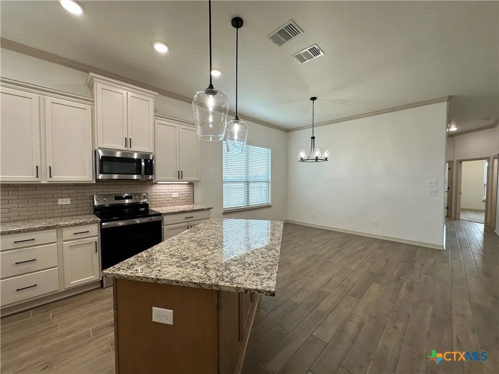 4521 Agave Trail Temple, TX 76502