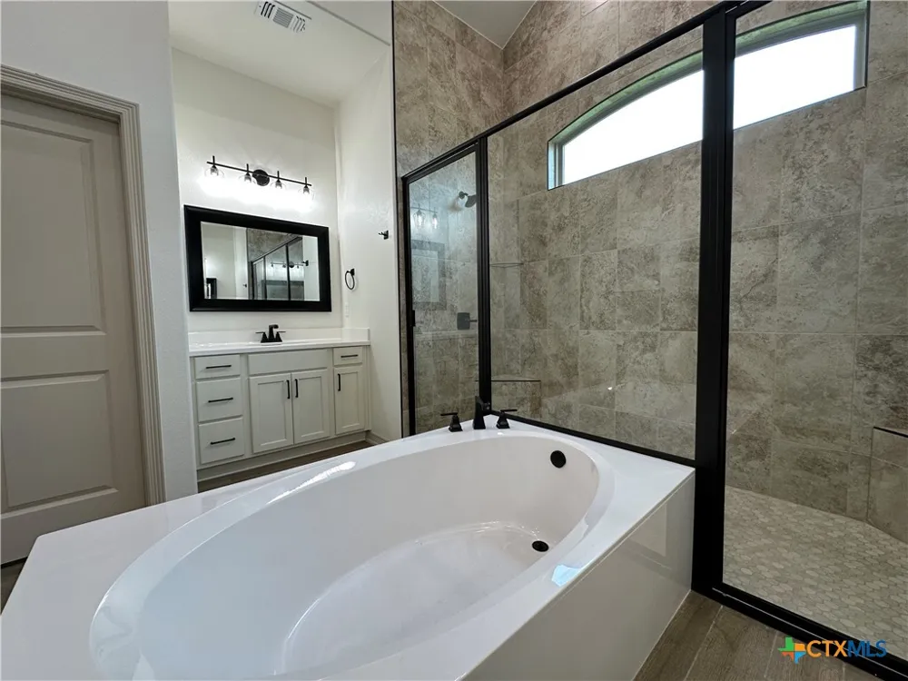 4521 Agave Trail Temple, TX 76502