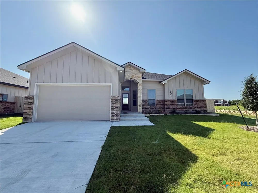 4521 Agave Trail Temple, TX 76502