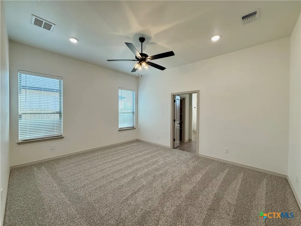 4521 Agave Trail Temple, TX 76502