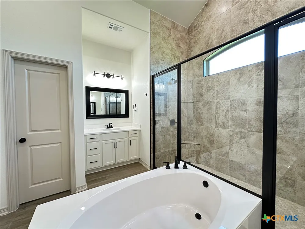 4521 Agave Trail Temple, TX 76502