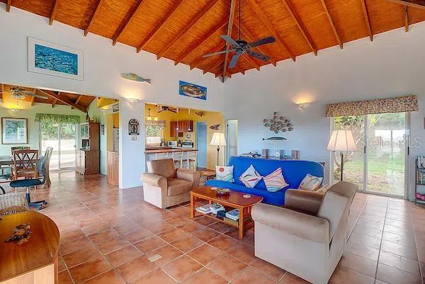 16 ALTURAS DE ZONI Culebra, PR 00775