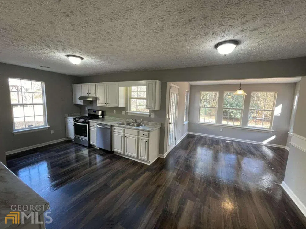 2162 Anconia CIR Lawrenceville, GA 30044