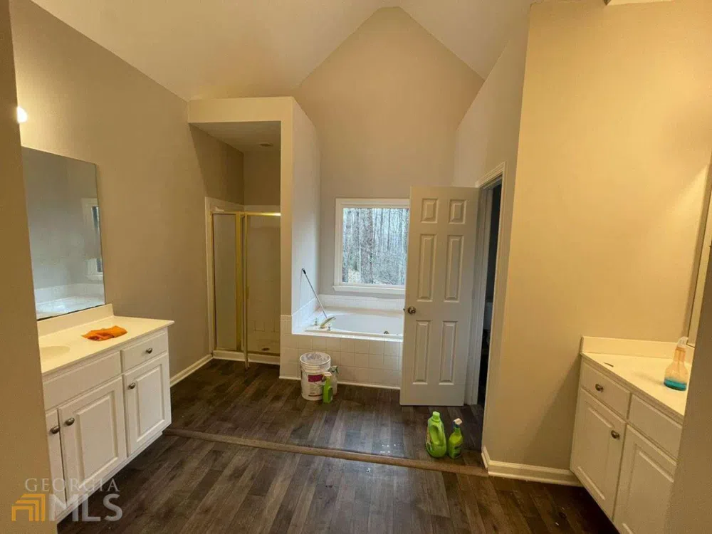 3541 Gleneagles CT Snellville, GA 30039