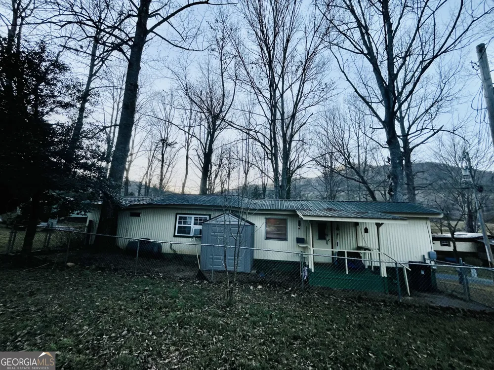 83 Leisure Woods LN Hiawassee, GA 30546