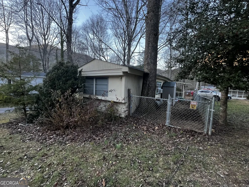 83 Leisure Woods LN Hiawassee, GA 30546