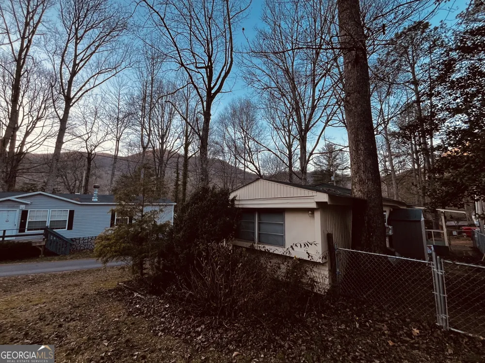 83 Leisure Woods LN Hiawassee, GA 30546