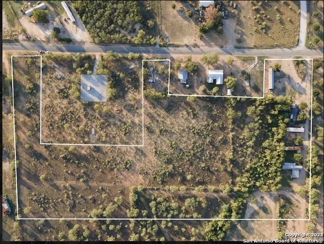 TBD LOT 3 E Fm 140 Pearsall, TX 78061