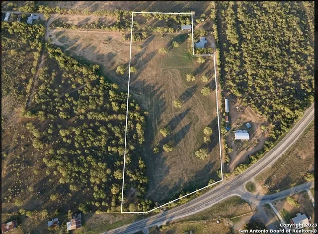 TBD LOT 1 E FM 140 Pearsall, TX 78061