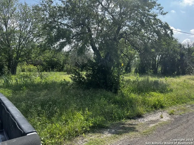 438 HAMPTON ST San Antonio, TX 78220