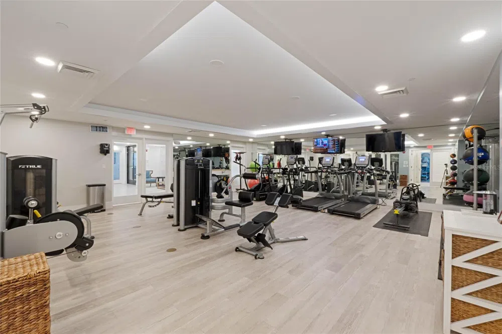 16300 COUNTY ROAD 455 #305 Montverde, FL 34756