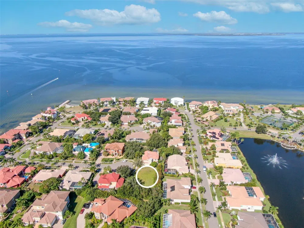 5913 LA ROSA LANE Apollo Beach, FL 33572