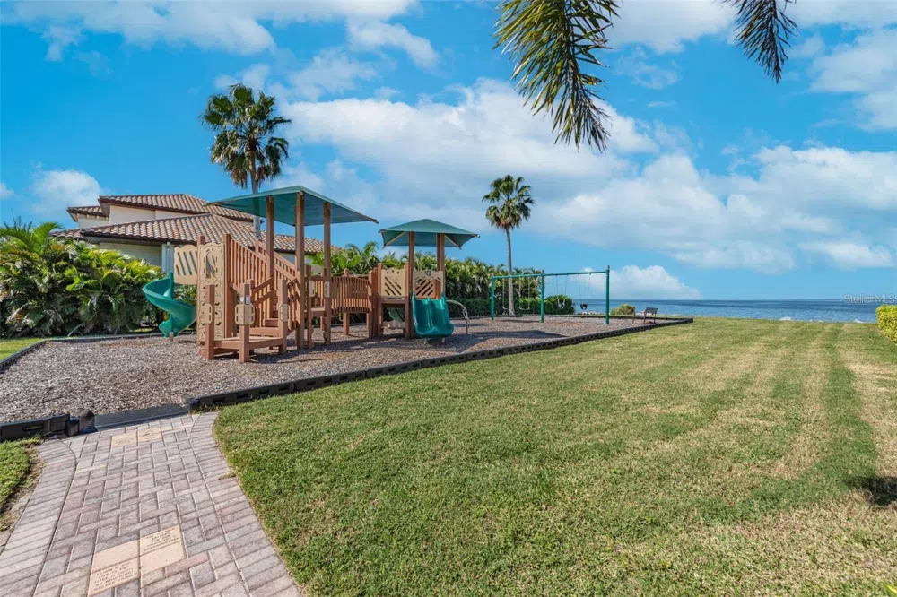 5913 LA ROSA LANE Apollo Beach, FL 33572