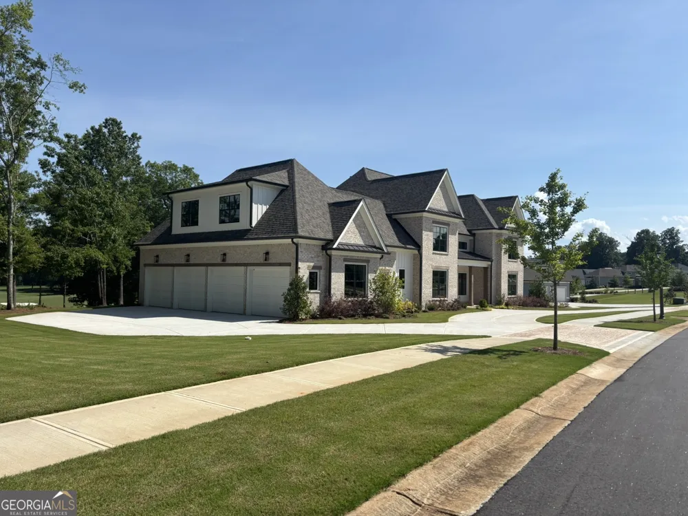 2819 Kestrel DR Statham, GA 30666