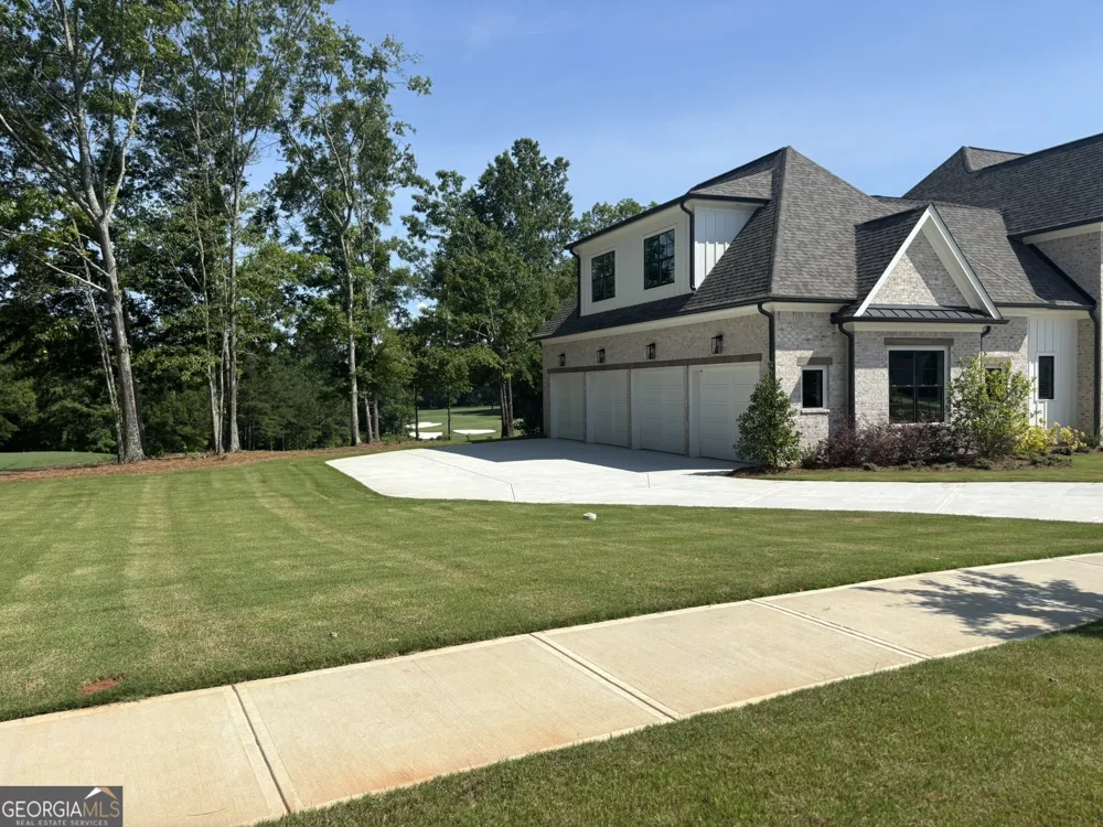 2819 Kestrel DR Statham, GA 30666