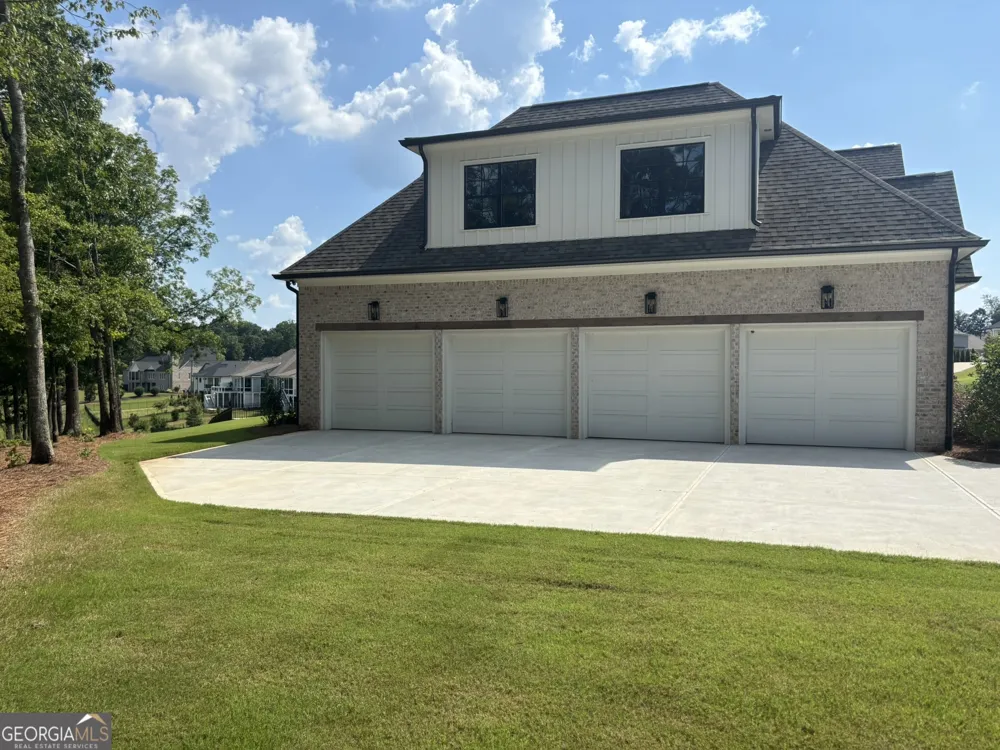 2819 Kestrel DR Statham, GA 30666