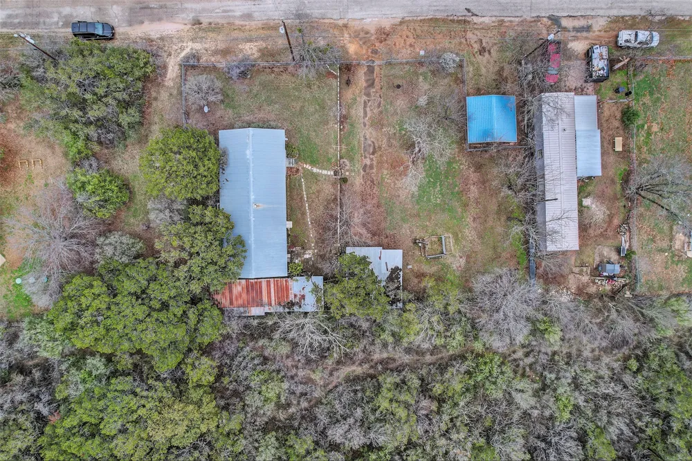 205 Singleton Drive Spicewood, TX 78669