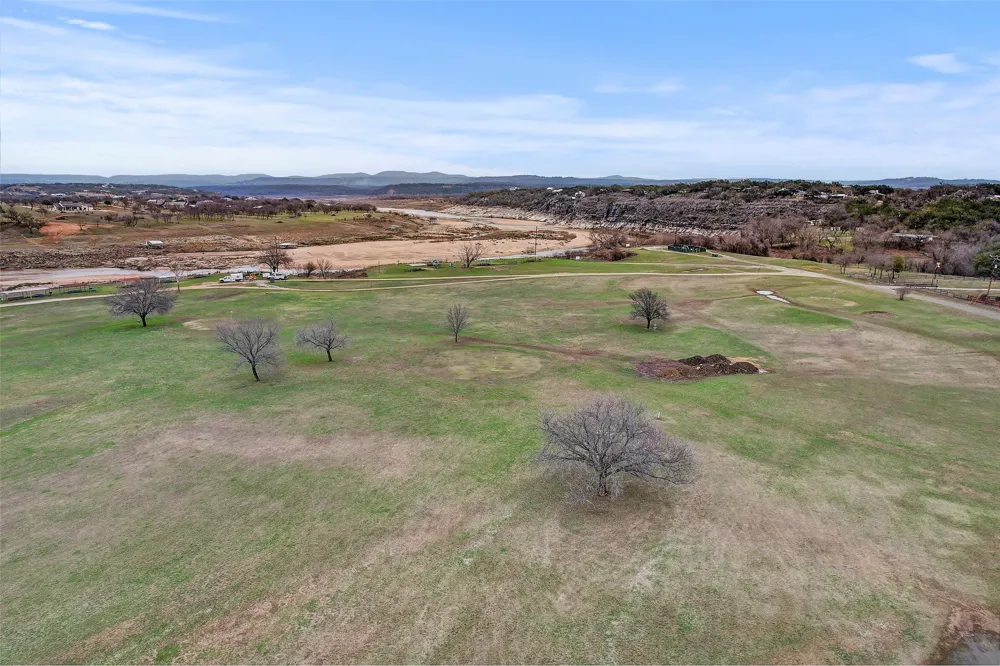 205 Singleton Drive Spicewood, TX 78669
