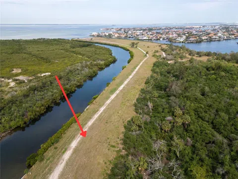 4 HAMMOCK BAY BLVD
