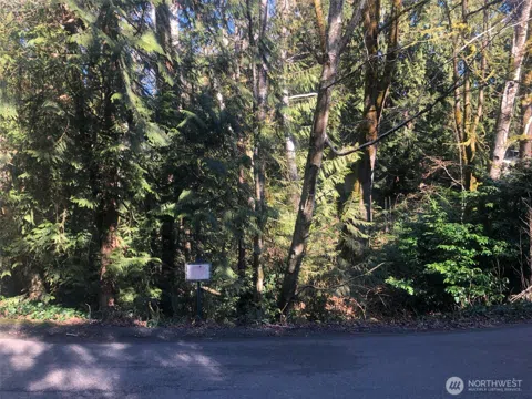 2800 Westwood Drive NW