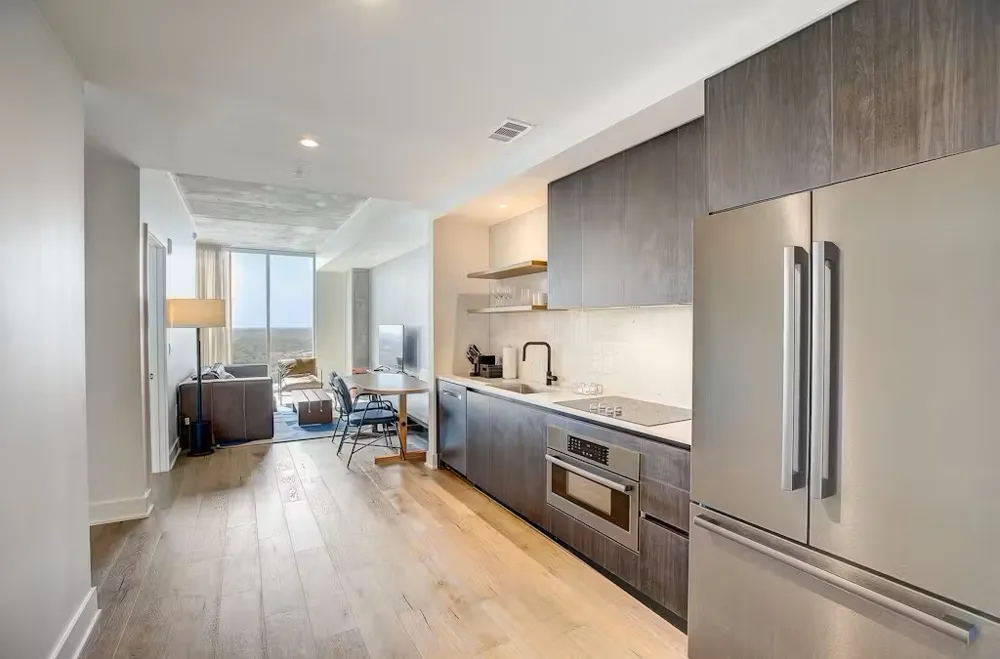 48 East Avenue #2206