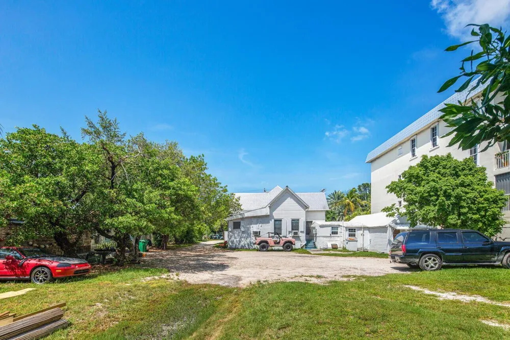 901 Eisenhower Drive